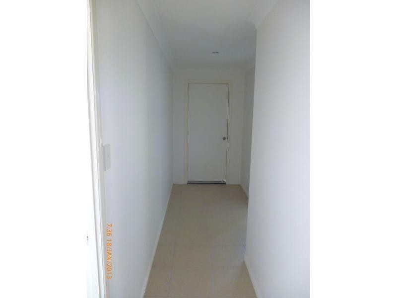 16 Jane Street, Gracemere QLD 4702