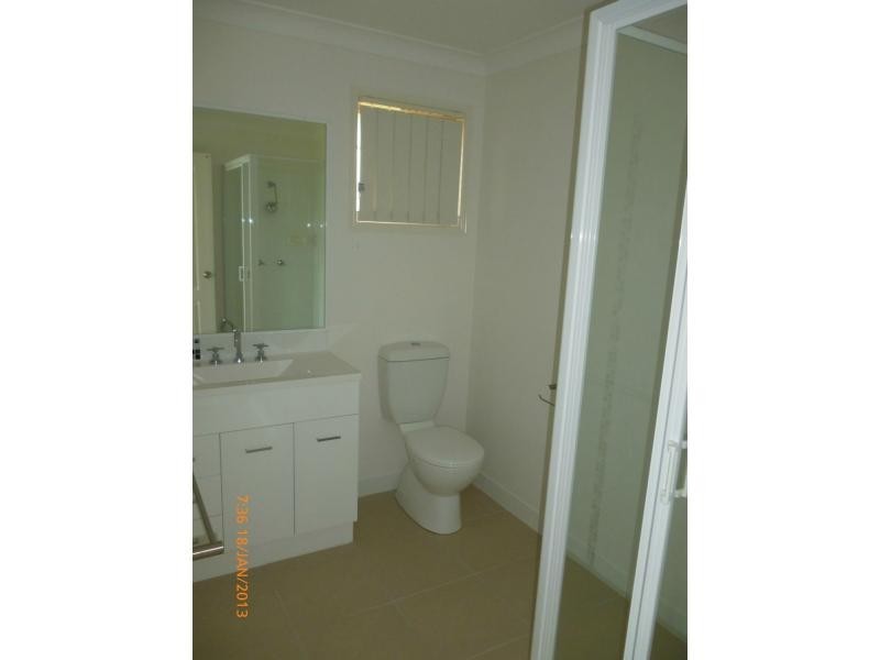 16 Jane Street, Gracemere QLD 4702