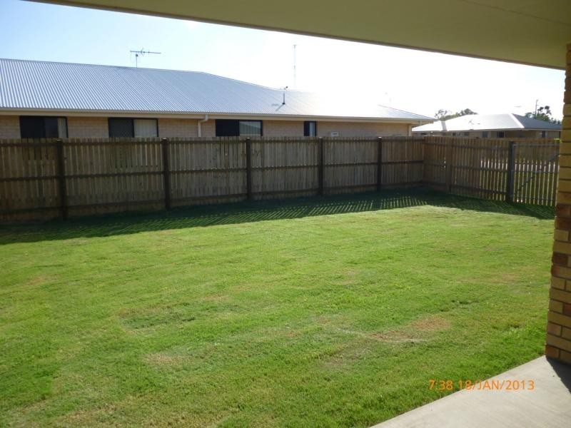 16 Jane Street, Gracemere QLD 4702