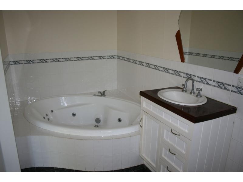 328 Duthie Avenue, Frenchville QLD 4701