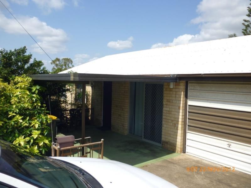 8 Jeffries Street, The Range QLD 4700