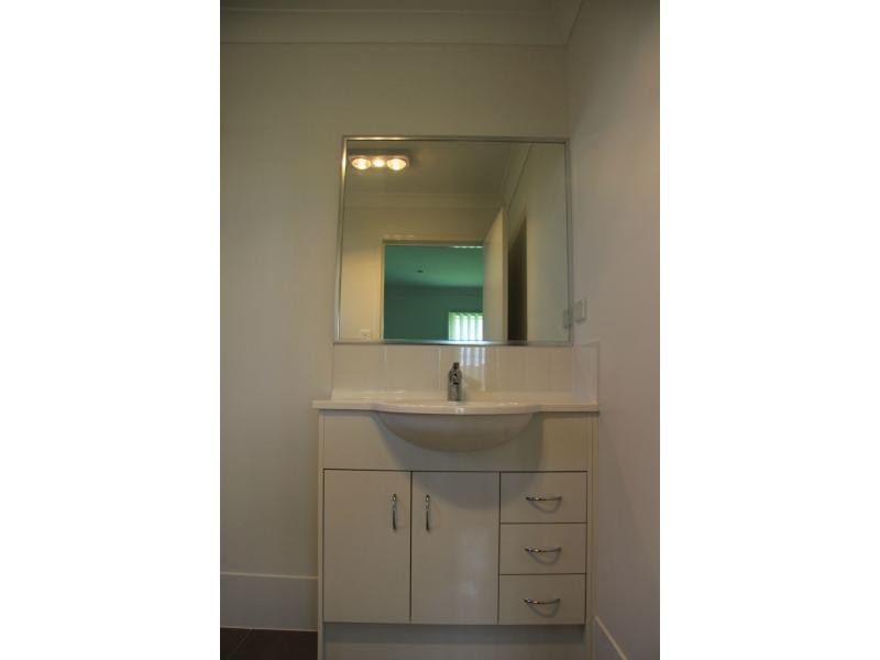 12 Premier Court, Gracemere QLD 4702