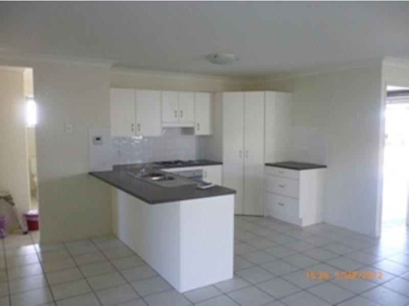 37 Seonaid Place, Gracemere QLD 4702