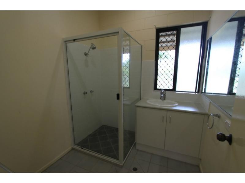 184 Julie Anne Drive, Glendale QLD 4711