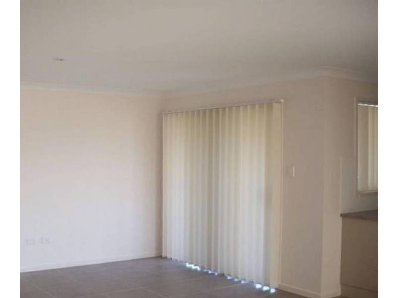 16 William Close, Gracemere QLD 4702