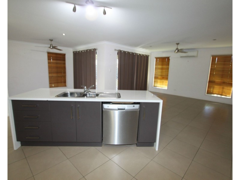 3 Mamalis Street, Gracemere QLD 4702