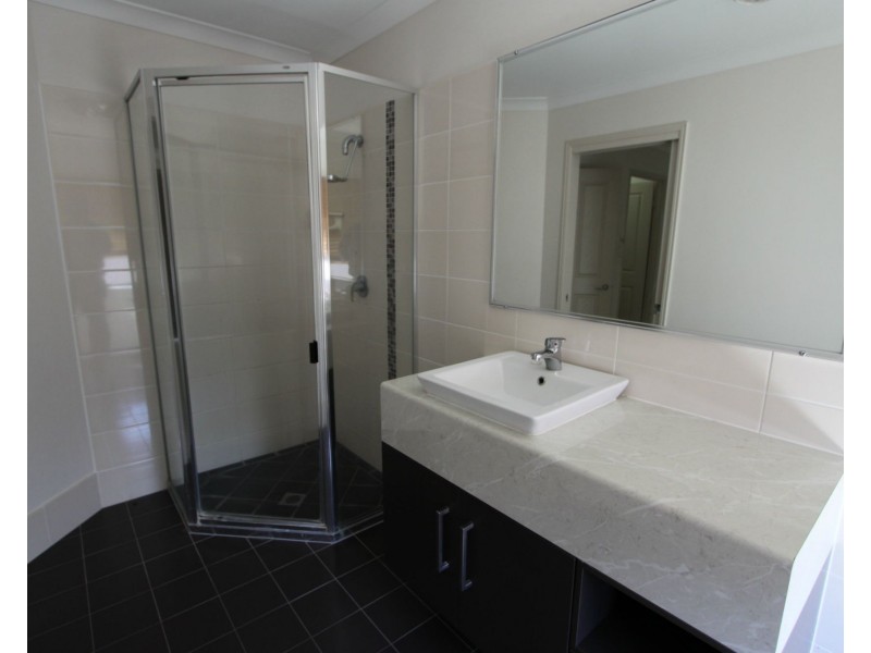 3 Mamalis Street, Gracemere QLD 4702