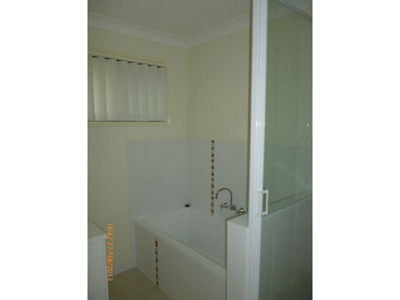 1 Warra Place, Gracemere QLD 4702