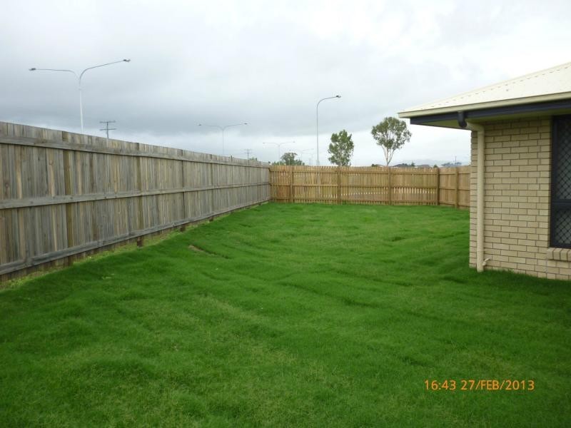 1 Warra Place, Gracemere QLD 4702