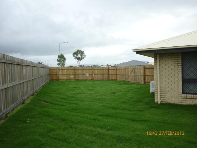1 Warra Place, Gracemere QLD 4702