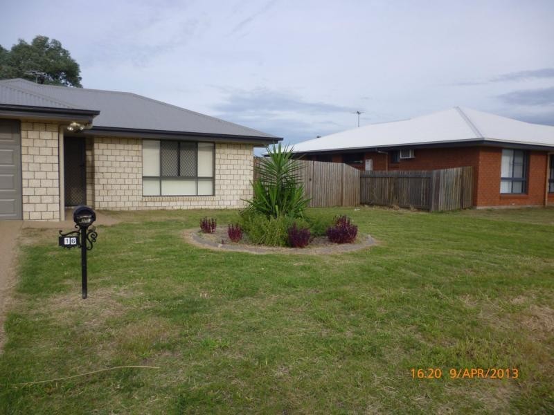 16 William Close, Gracemere QLD 4702