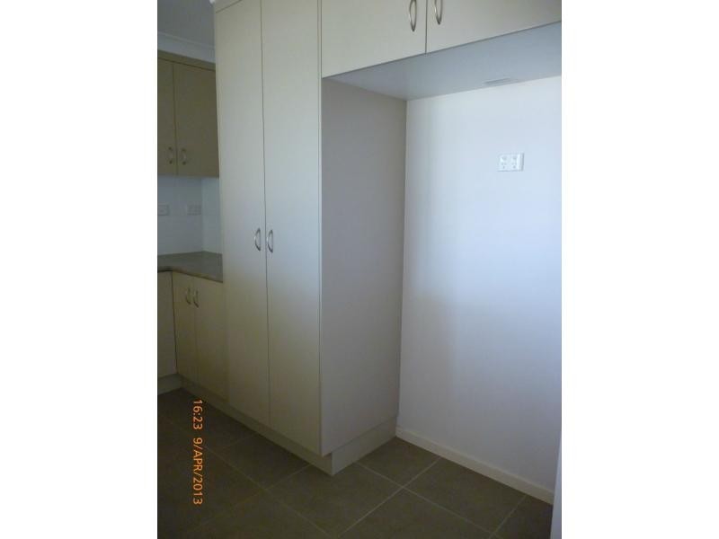 16 William Close, Gracemere QLD 4702