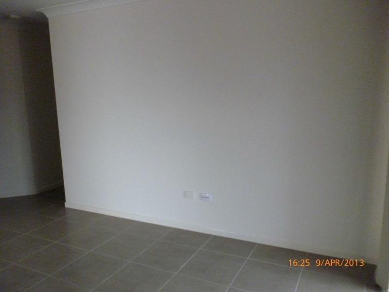 16 William Close, Gracemere QLD 4702