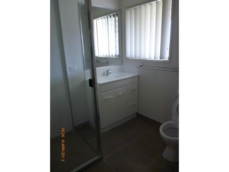 16 William Close, Gracemere QLD 4702