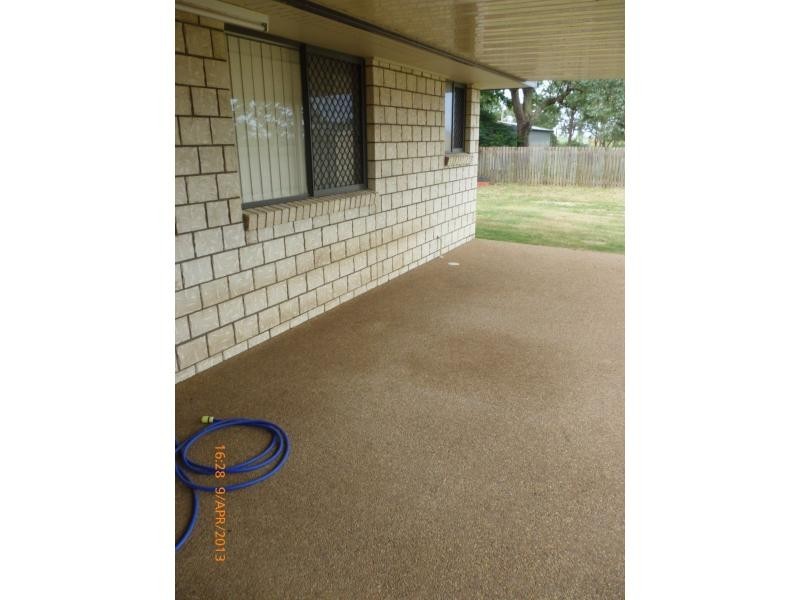 16 William Close, Gracemere QLD 4702