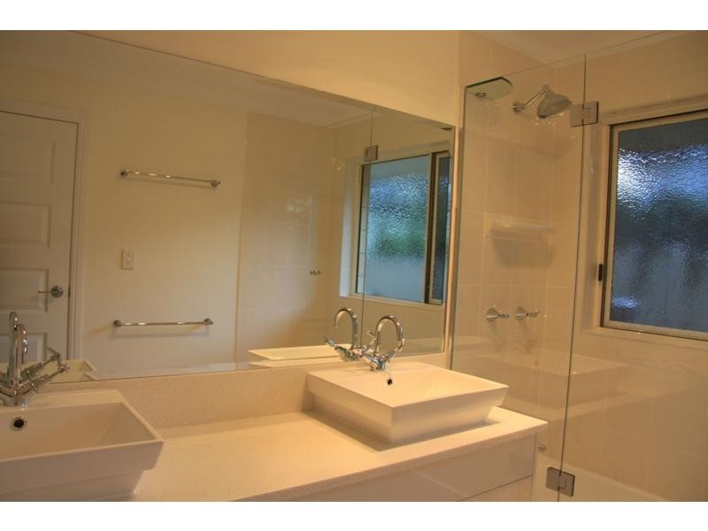 8 King Street, The Range QLD 4700