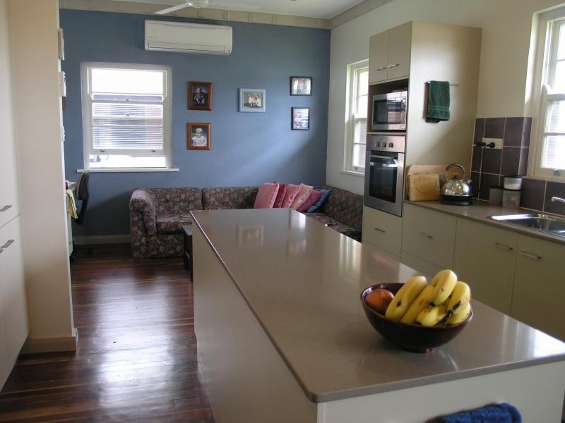 2 Dagmar Street, The Range QLD 4700