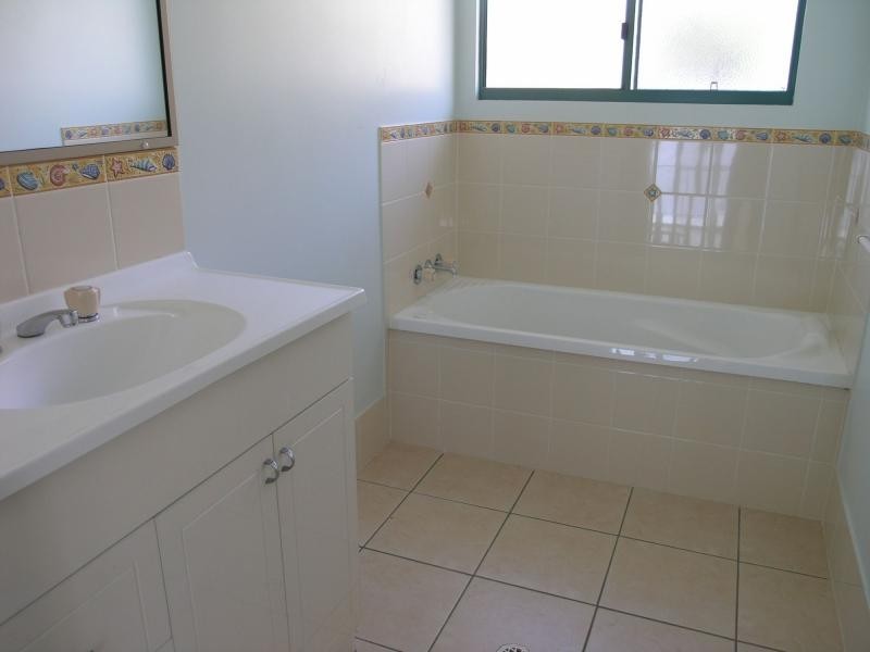 30 Alexander Street, Zilzie QLD 4710