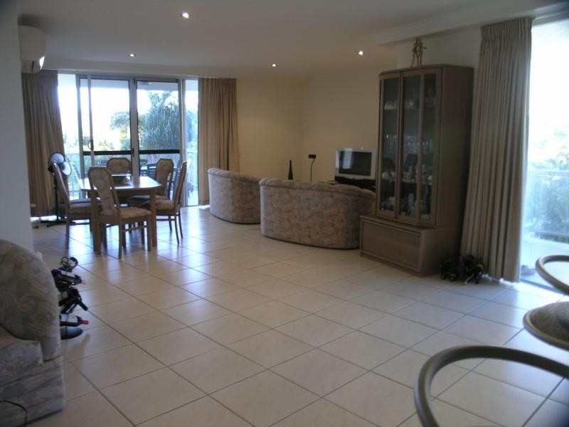 Unit 204/6 Victoria Parade, Rockhampton City QLD 4700