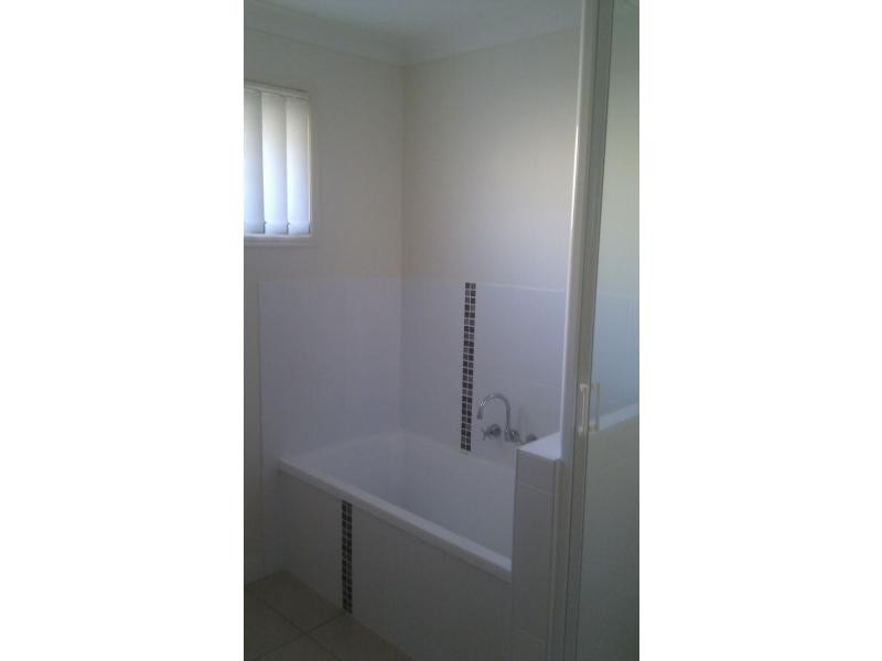 12 JAMIESON Street, Gracemere QLD 4702