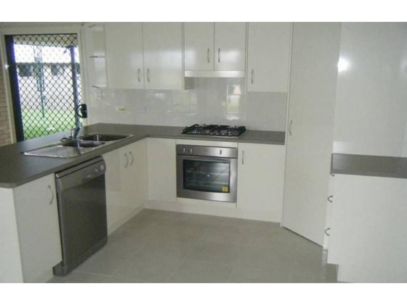 14 Kate Street, Gracemere QLD 4702