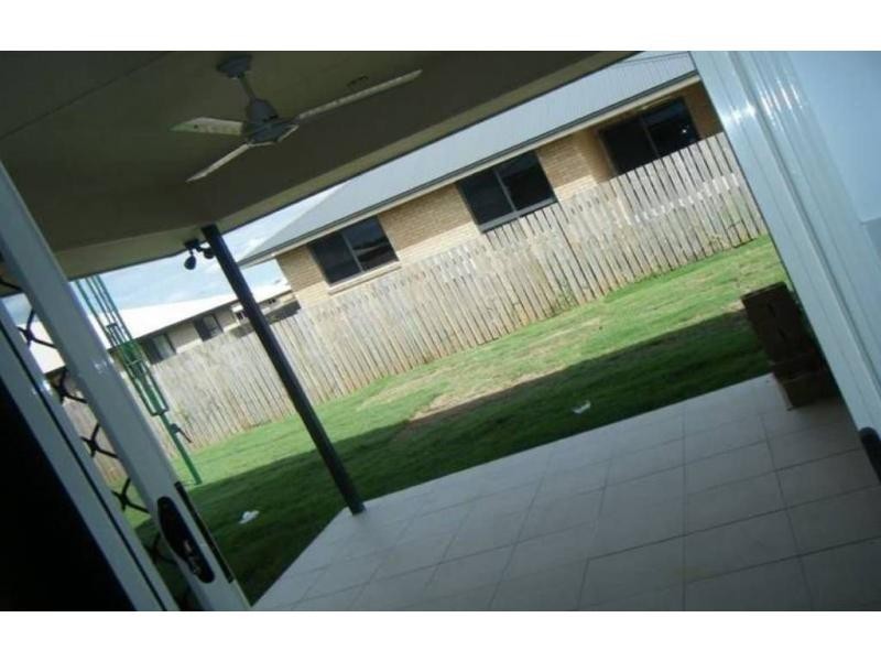 14 Kate Street, Gracemere QLD 4702