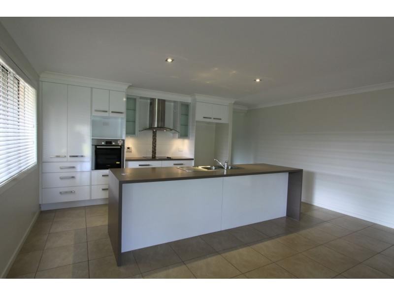 90 Eton Street, West Rockhampton QLD 4700
