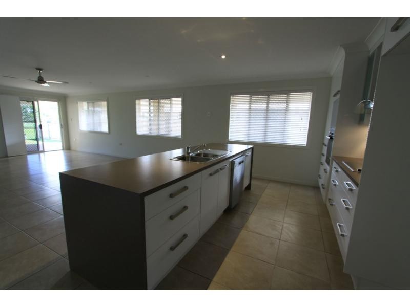 90 Eton Street, West Rockhampton QLD 4700