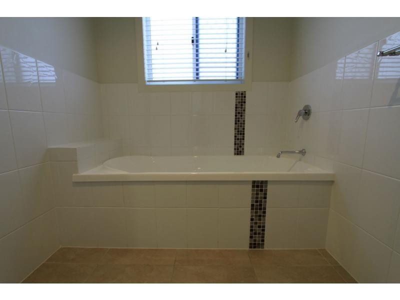90 Eton Street, West Rockhampton QLD 4700