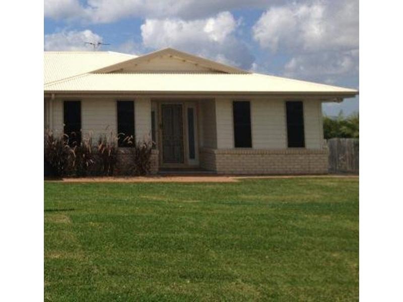 12 Broadhurst Drive, Gracemere QLD 4702