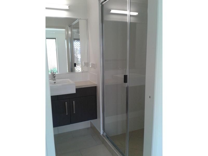 5/241 Upper Dawson Road, Allenstown QLD 4700