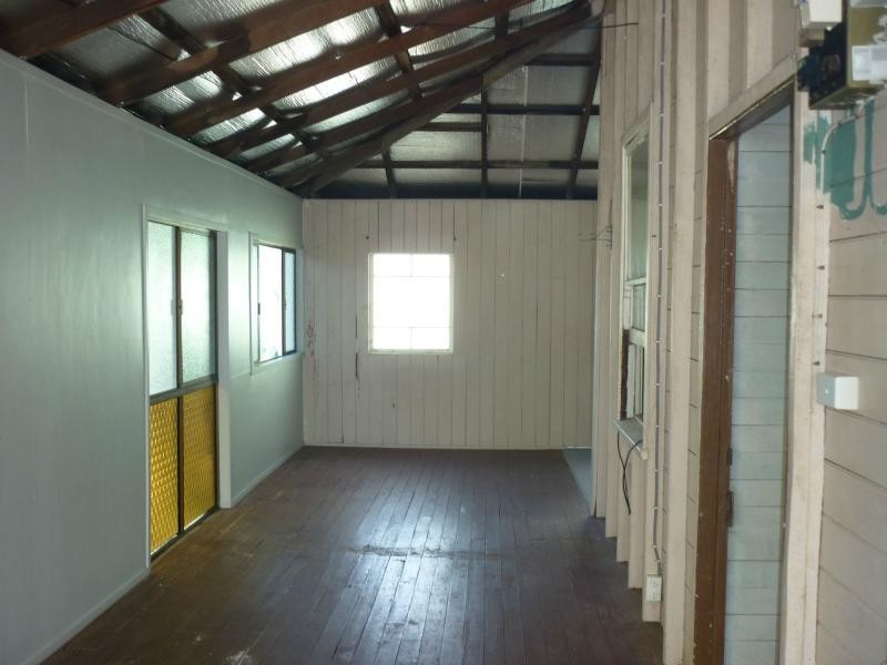 39 Card Street, Berserker QLD 4701