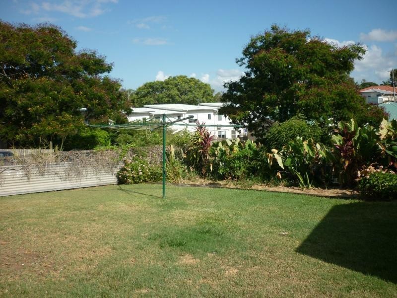 39 Card Street, Berserker QLD 4701