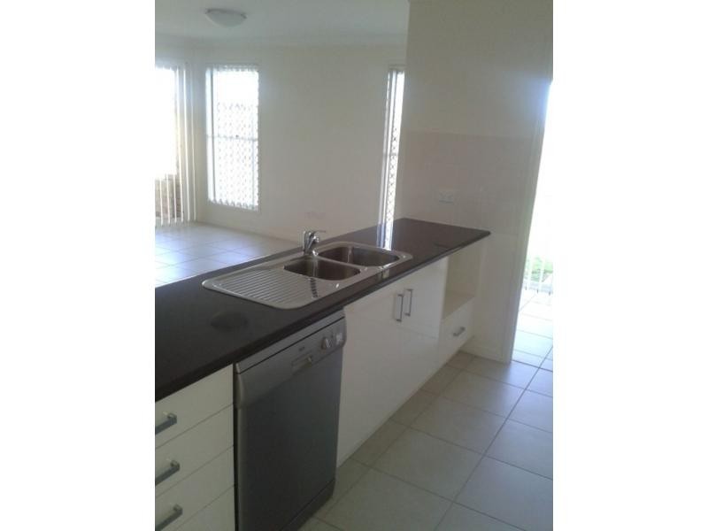 37 Audrey Drive, Gracemere QLD 4702