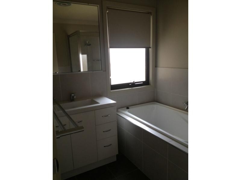 44 Burke And Wills Drive, Gracemere QLD 4702