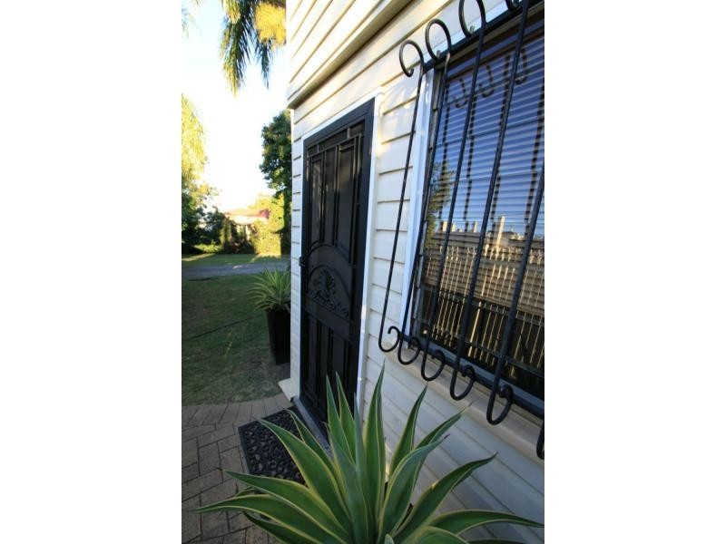 37 Jessie Street, The Range QLD 4700