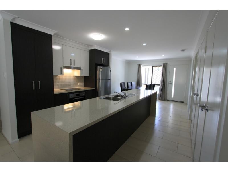 6/241 Upper Dawson Road, Allenstown QLD 4700