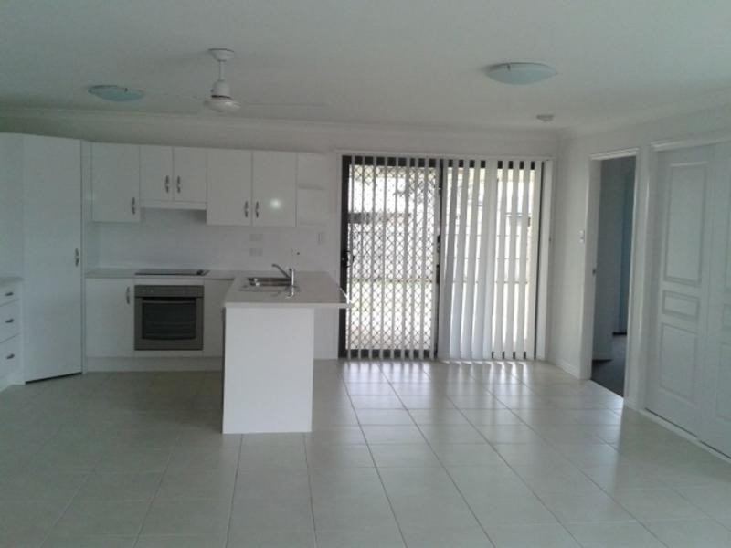 3 Jane Crescent, Warra Gardens, Gracemere QLD 4702