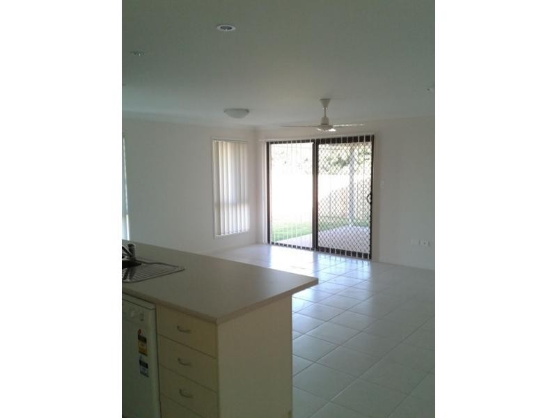64 Bronco Crescent, Gracemere QLD 4702