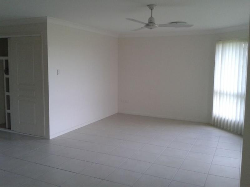 2 Jane Crescent, Gracemere QLD 4702