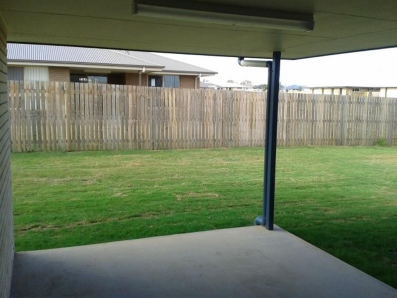 2 Jane Crescent, Gracemere QLD 4702