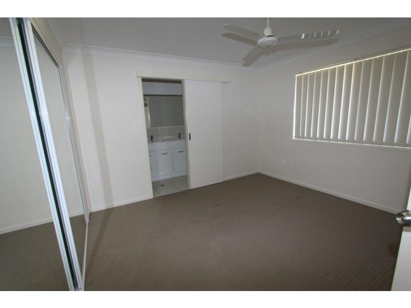 19 Bronco Crescent, Gracemere QLD 4702