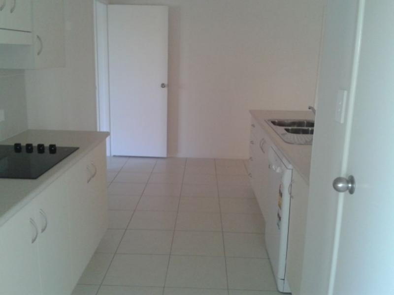 22 Bronco Crescent, Gracemere QLD 4702
