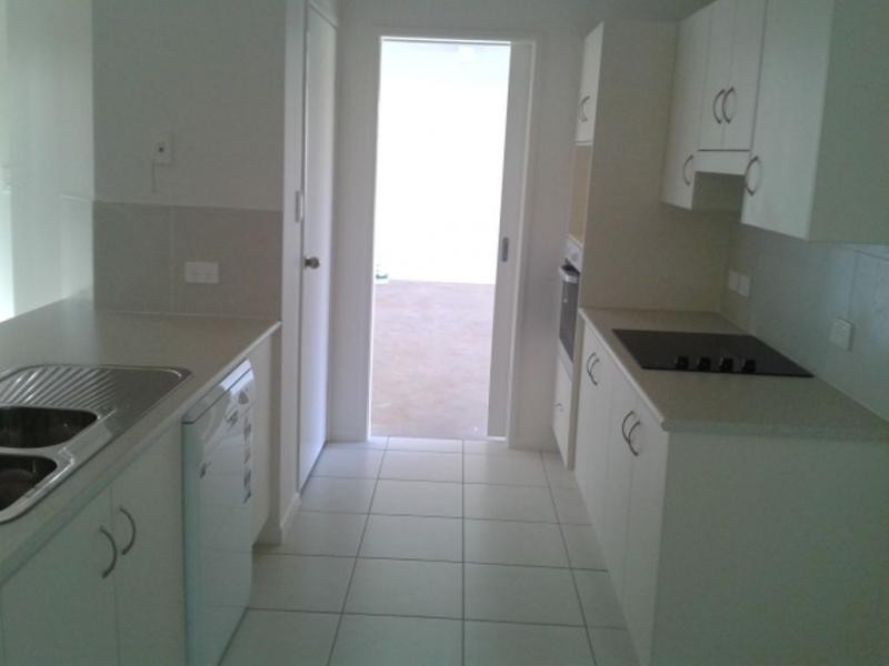 22 Bronco Crescent, Gracemere QLD 4702