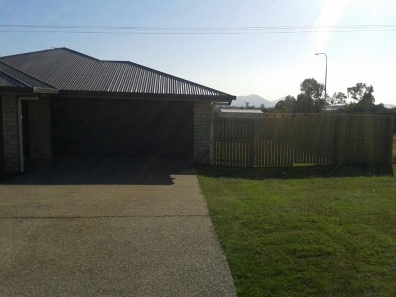 18 Bronco Crescent, Gracemere QLD 4702