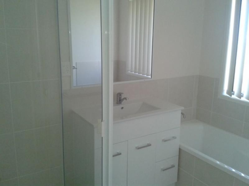 18 Bronco Crescent, Gracemere QLD 4702