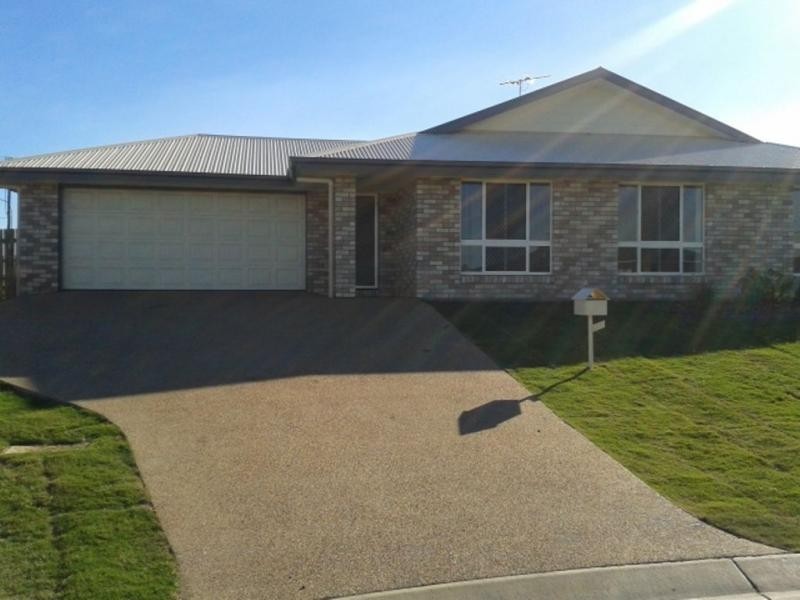 8 Perkins Street, Gracemere QLD 4702