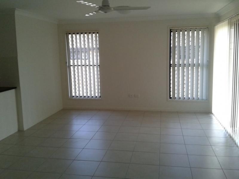 43 Cherryfield Road, Gracemere QLD 4702