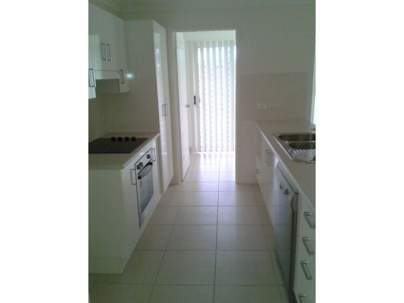 28 Owen Avenue, Gracemere QLD 4702