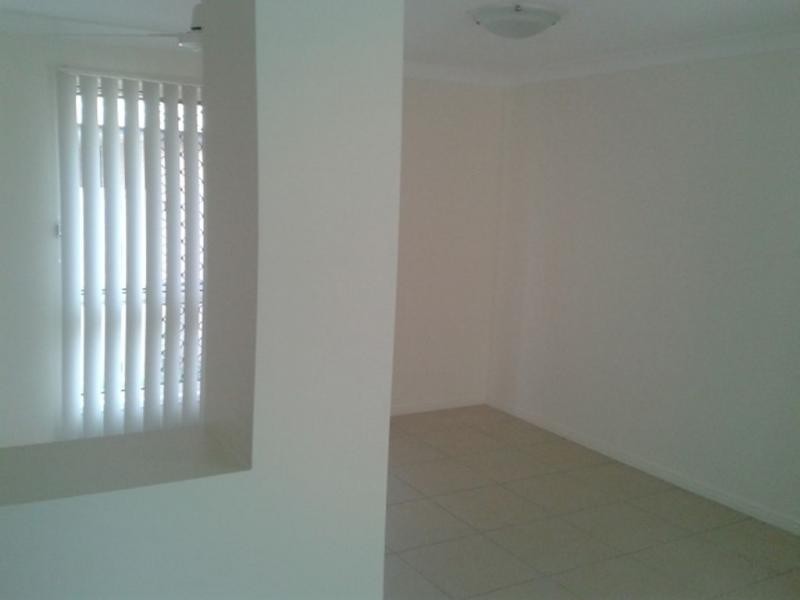 28 Owen Avenue, Gracemere QLD 4702